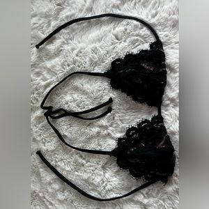 PILYQ Bathing suit top black lace never worn size xs